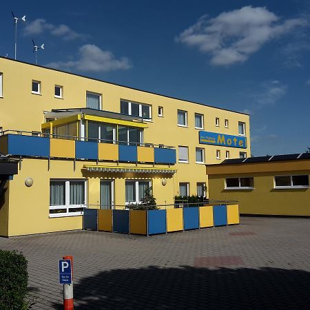 Motel Am Highway Althengstett 外观 照片