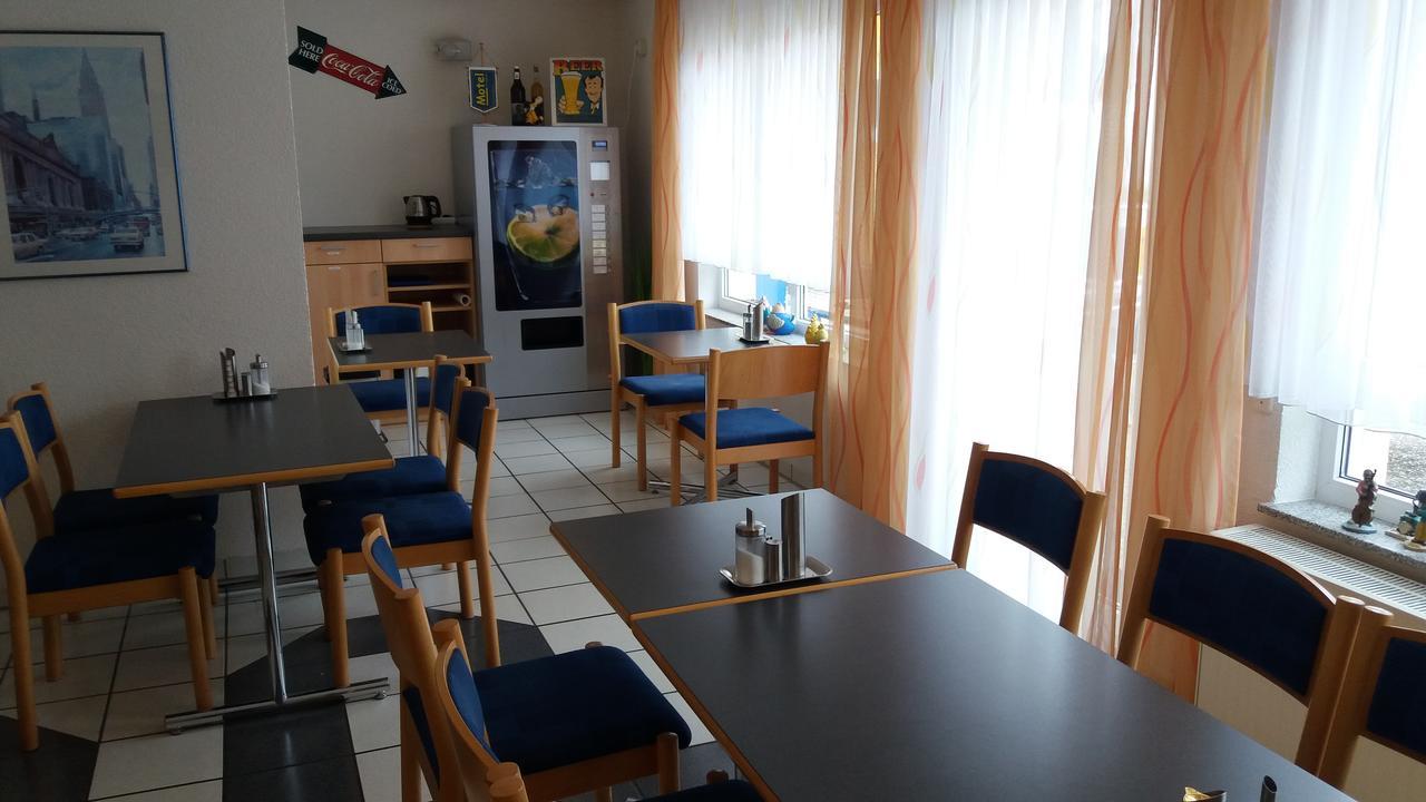 Motel Am Highway Althengstett 外观 照片